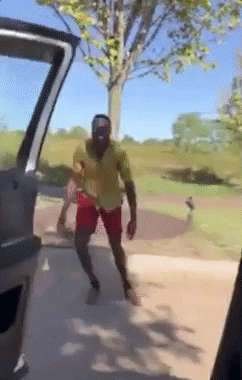 CA9B8A45-7F83-4618-AF13-F1688F63283C.gif