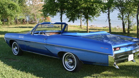 67 Pontiac 2+2.jpg