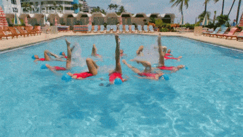 synchswimming01-ani.gif
