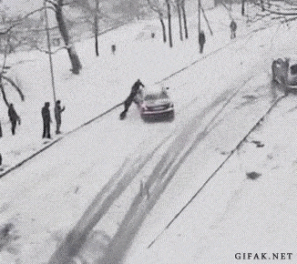 65b01af523e83079615321.gif