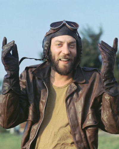 MV5BMTYxNTMzNzY1M15BMl5BanBnXkFtZTgwODQ0NjIwMjE@._V1_.jpg