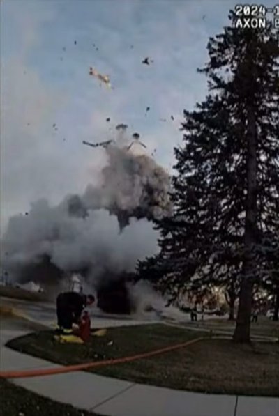 garbage-truck-explosion-980x1461.jpg