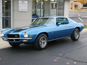 Chevrolet_Camaro_Z28_2.jpg