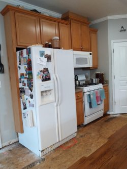 kitchen 2.jpg
