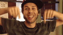 78CCBBFE-67E2-4E9C-B548-4683EC65CFF4.gif