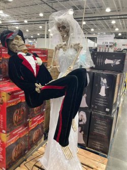 spookyskeletons.jpg