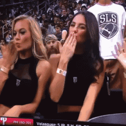 FC6E2AE4-22F5-4918-BD7F-82F8405D8668.gif