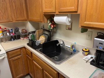kitchencounterspace01.jpg