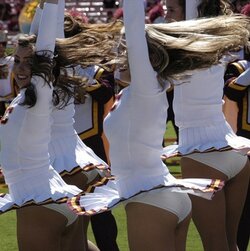 uscsonggirls1.jpg