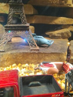 Submarine at the Eiffel!.jpg
