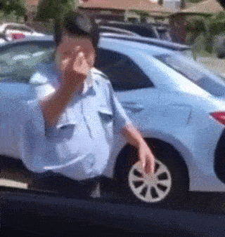 478318F6-1DA6-4E85-A97B-1CFC3AC9554D.gif