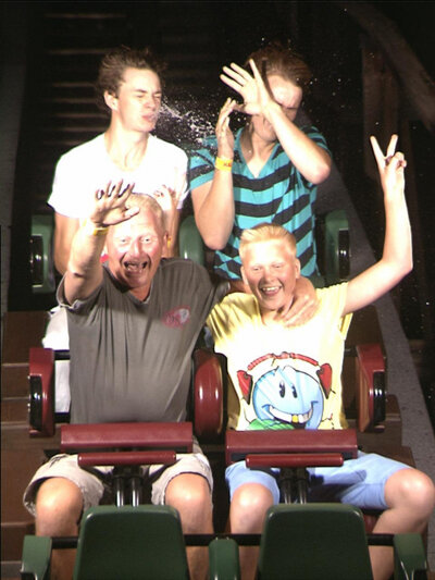 rollercoasterfail.jpg